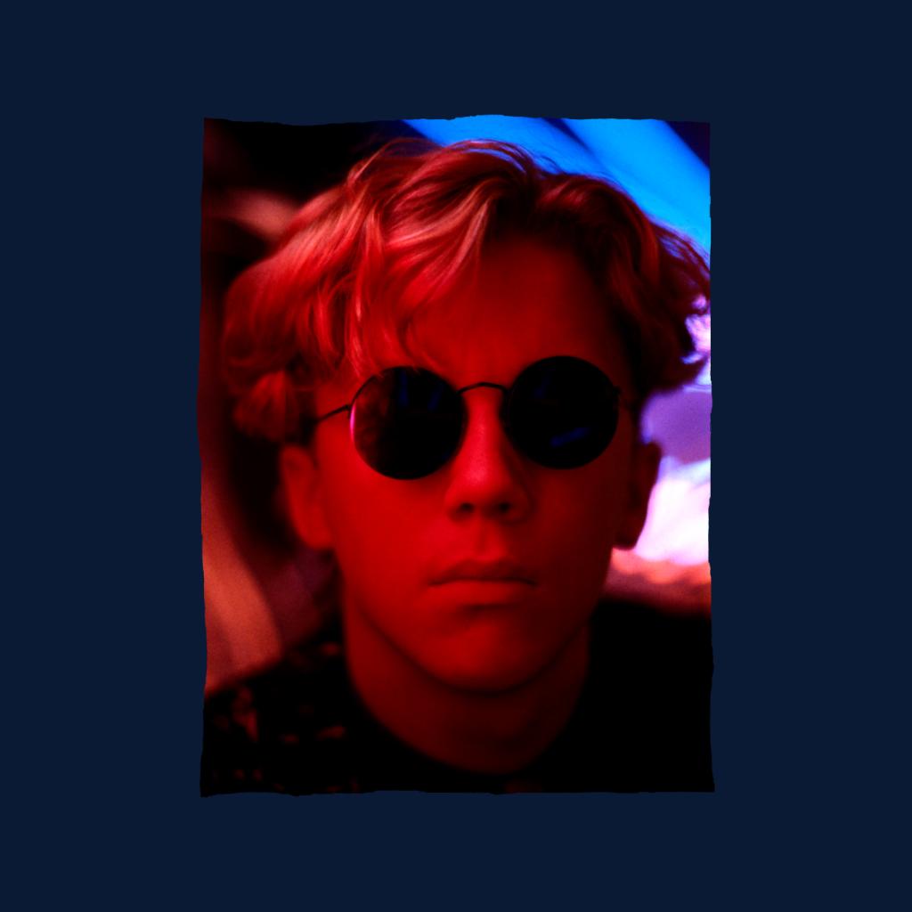 Weird Science Gary Wallace Wearing Glasses Men's Hooded product image 2