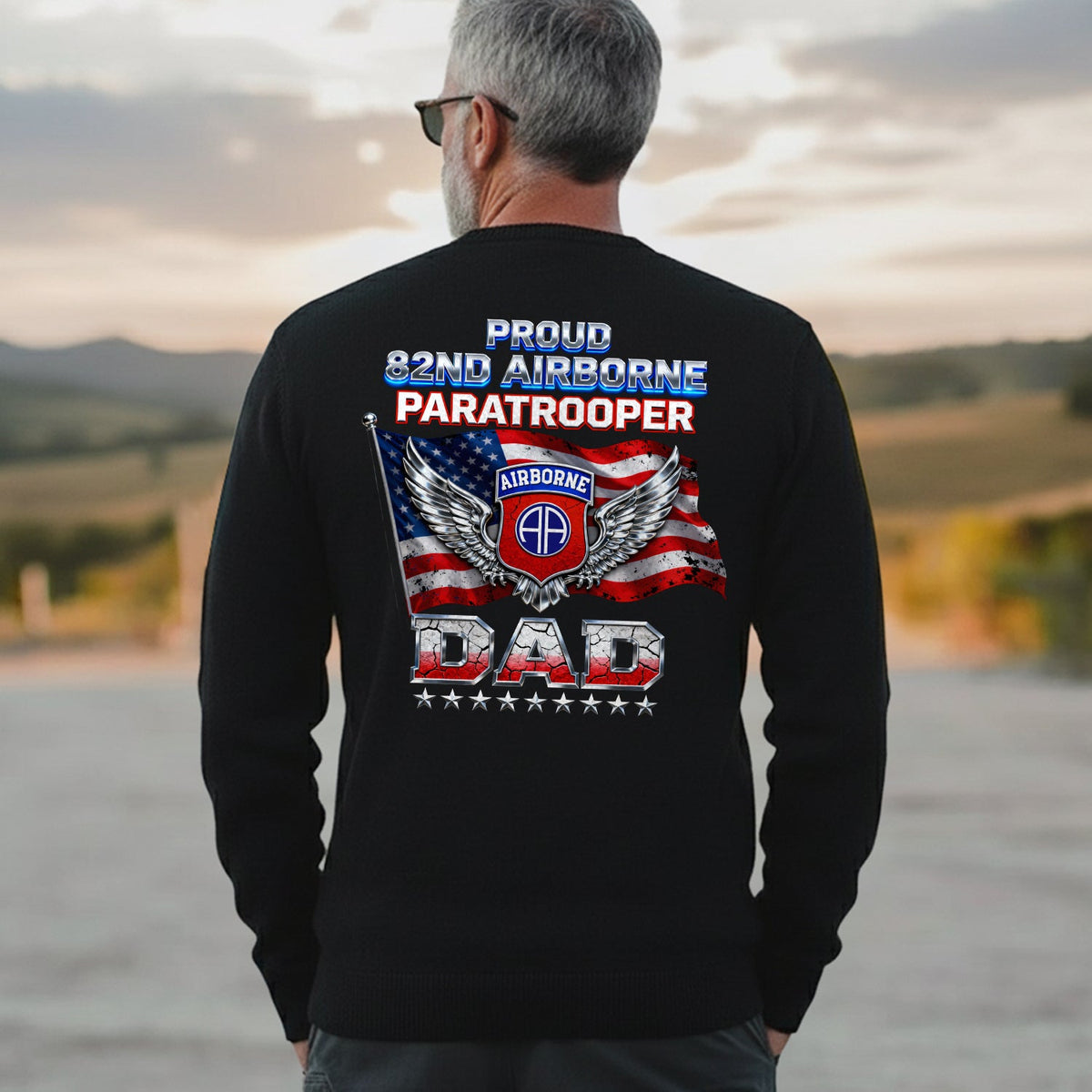 Proud 82nd Airborne Paratrooper Dad US Sweatshirt product image 3